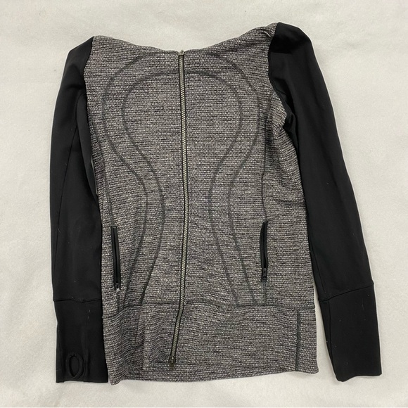 lululemon athletica Jackets & Blazers - Lululemon In Stride Hooded Jacket Size 8